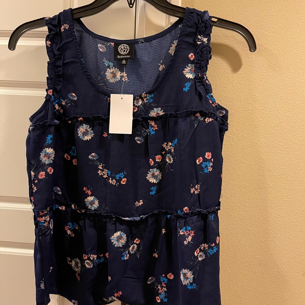NWT Bobeau sleeveless top, Blue floral, Small